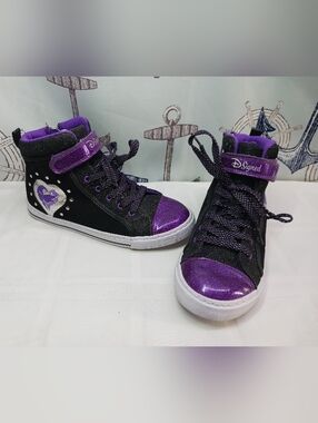 Disney D-Signed Enchanted Hi-top Sneakers/ Size 4